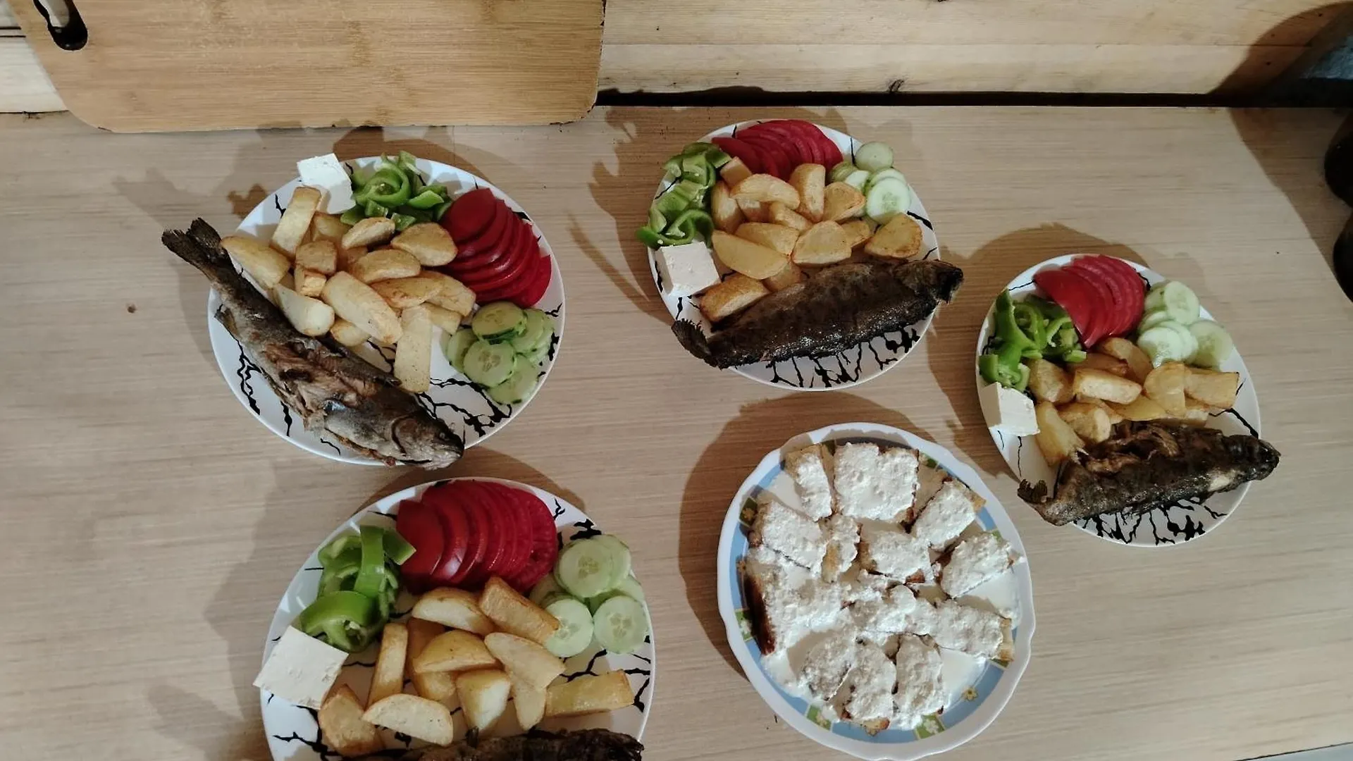 Κάμπινγκ Guest House 2 Bar Restaurant Βαλμπόνα